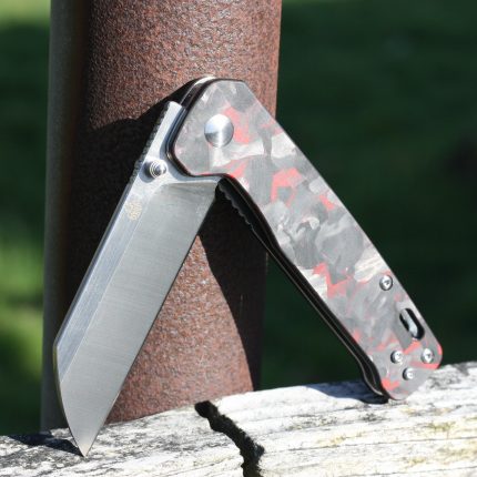 QSP Knives Penguin Folding Knife 3.06" D2 Two-Tone Satin Sheepsfoot Blade, Red Shredded Carbon Fibre Handles - QS130-TRD